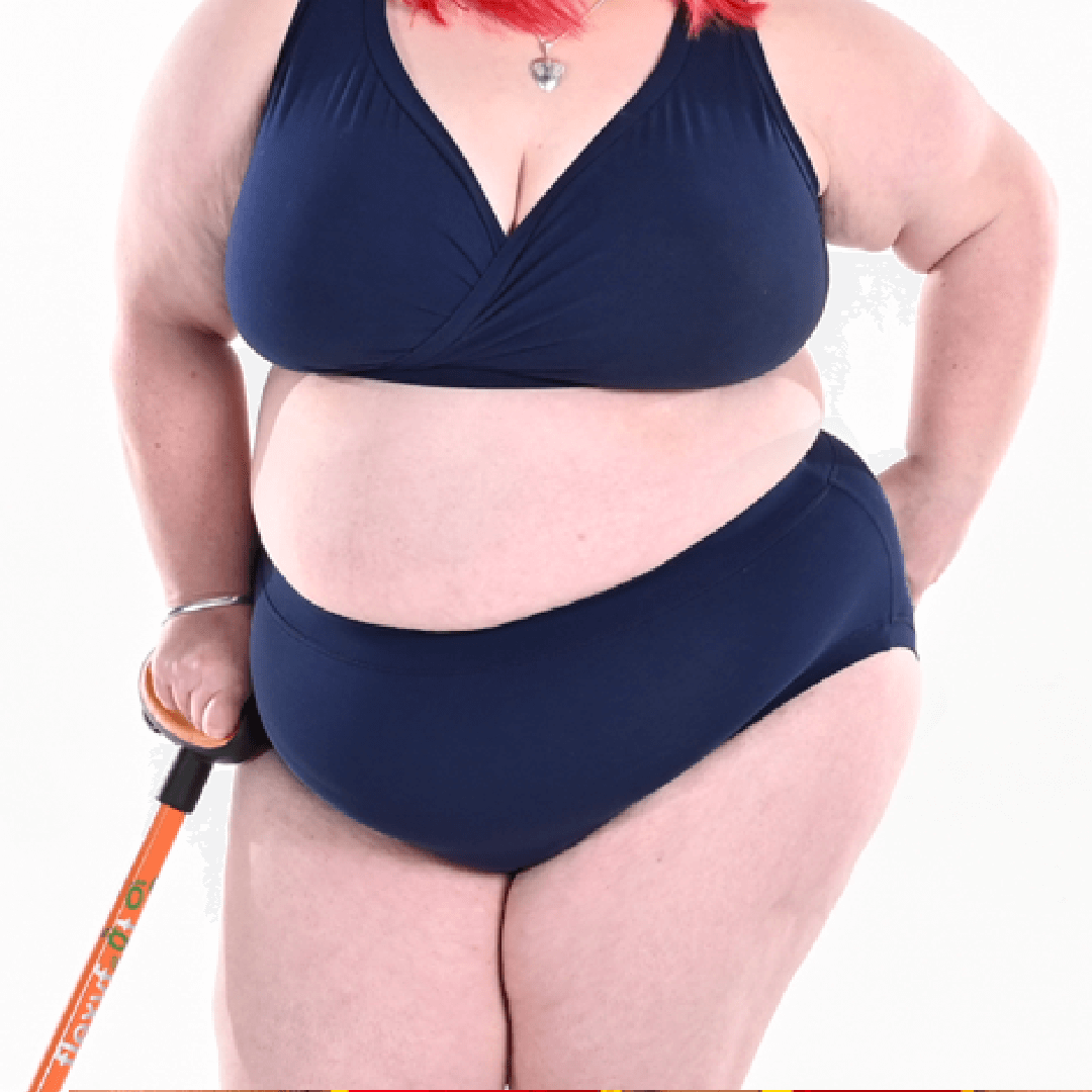 Rhona is wearing high rise navy briefs and navy wireless bra