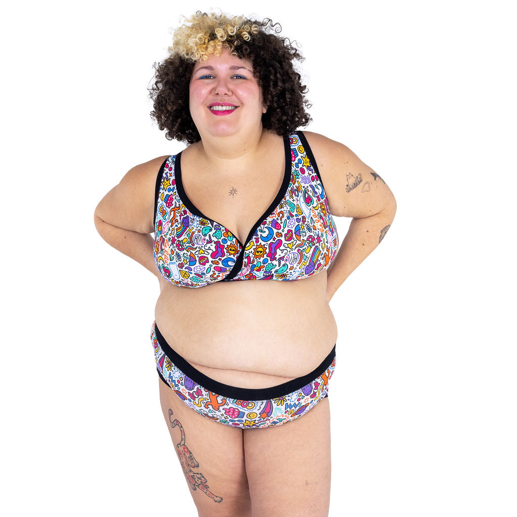 Sofaya is wearing a non wired underwear set