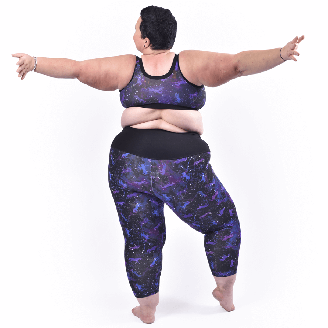 Estelle is wearing 3/4 length universe leggings and wire free bra